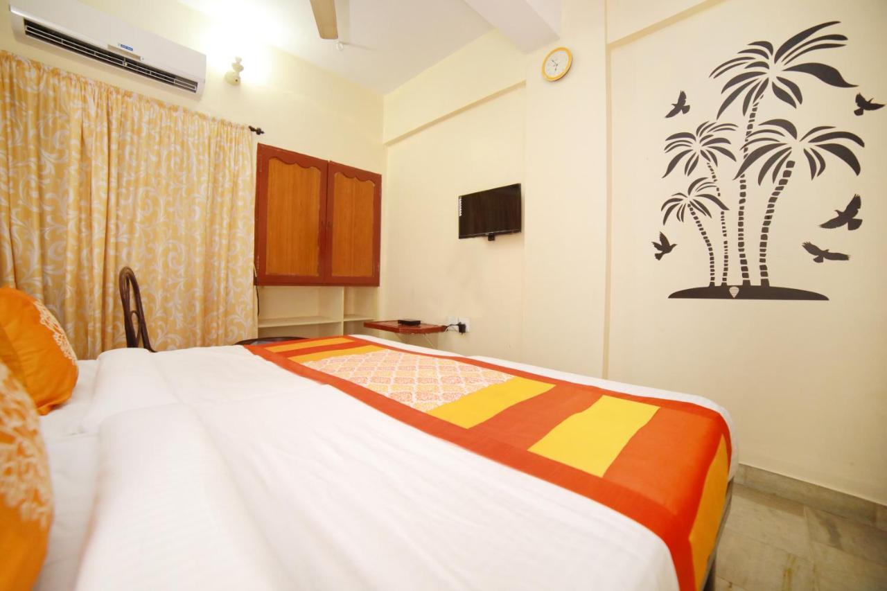 Oyo 7926 Hotel Fort View Thiruvananthapuram Ngoại thất bức ảnh