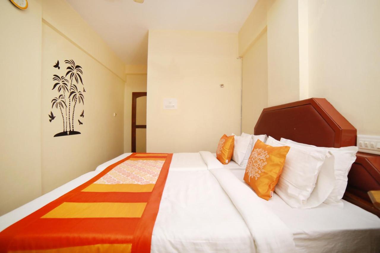 Oyo 7926 Hotel Fort View Thiruvananthapuram Ngoại thất bức ảnh